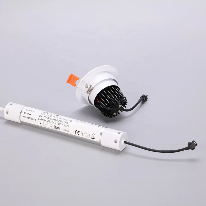10oC'den 55oC'ye kadar tavan acil durum ışığı ile gösterge Yeşil AC Gücü ve Ni-CD Pil 3.6V/0.6Ah