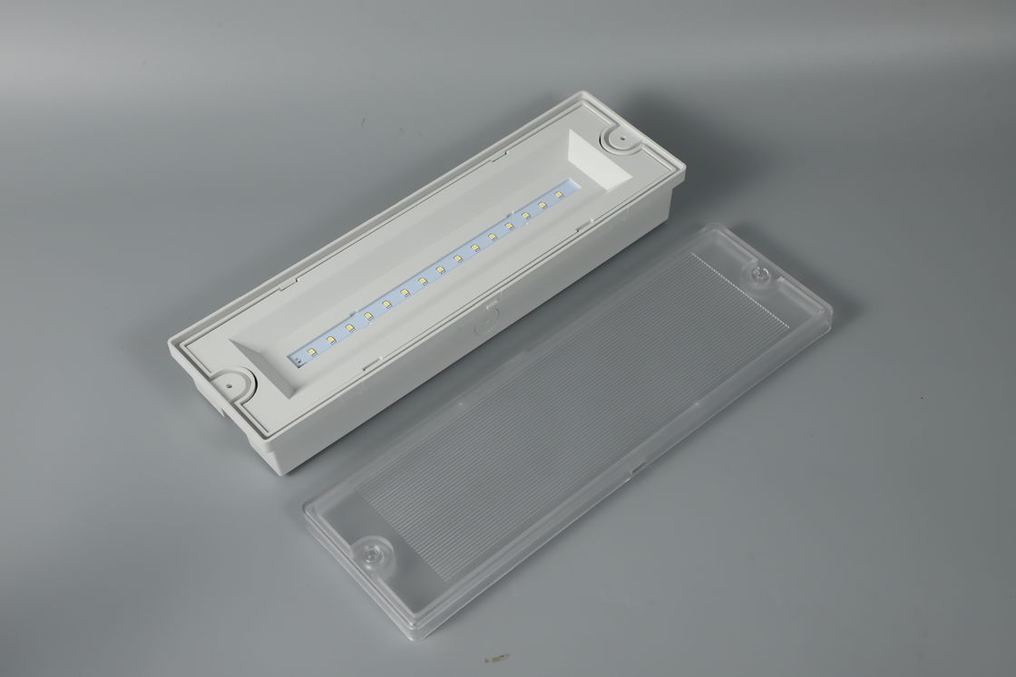 Su geçirmez LED acil durum ışığı IP65 Temizlenmemiş ıslak yer 220V 240V 7.5W L130MN